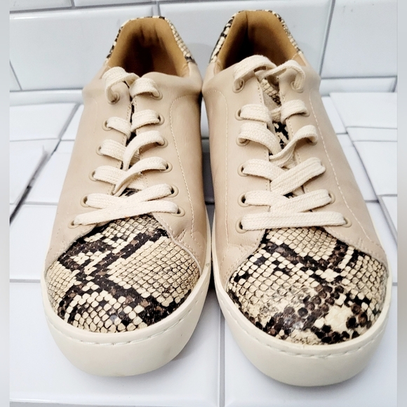 White Raven Impulse Python Print Ladies Beige Faux Leather Fashion Sneaker Colo - Picture 2 of 9